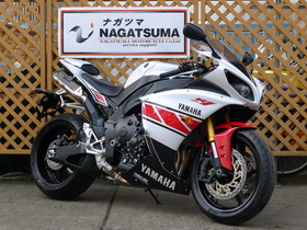 YZF-R1