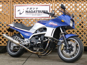 GPZ900R