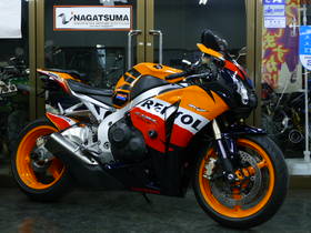 CBR1000RR-2