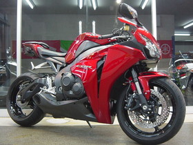 CBR1000RR-2