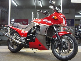 GPZ900R