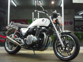 CB1100