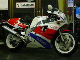 FZR750R