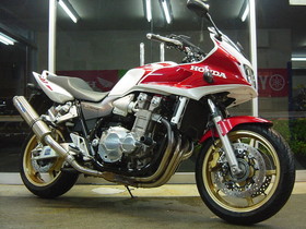 CB1300SFAボルドール