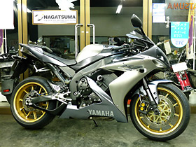 YZF-R1