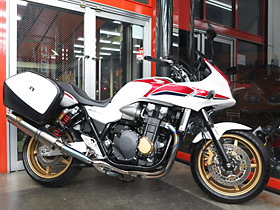 CB1300STボルドール